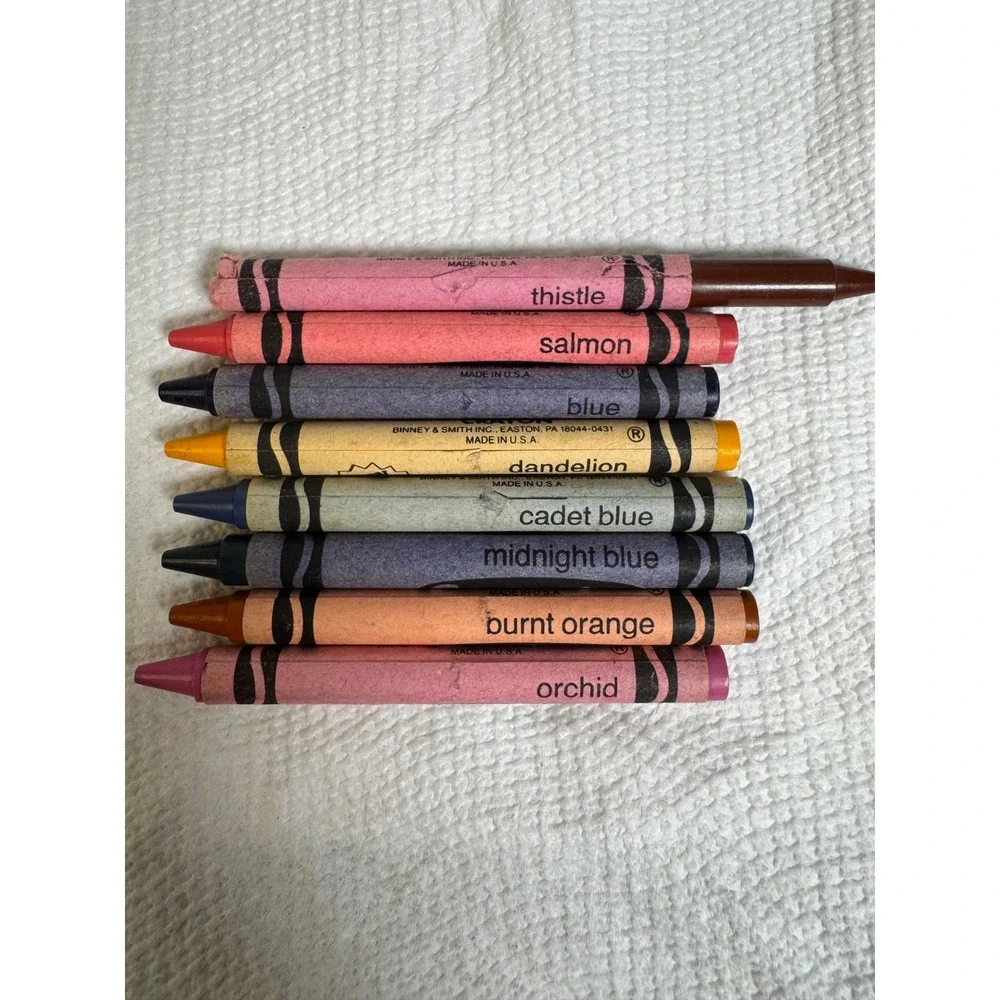 Vintage 1990 Crayola 64 Crayons Box with Sharpener 8 New Colors Collectible Art